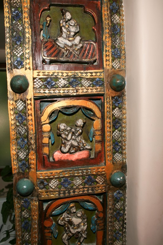 hand carved wood in kama sutra