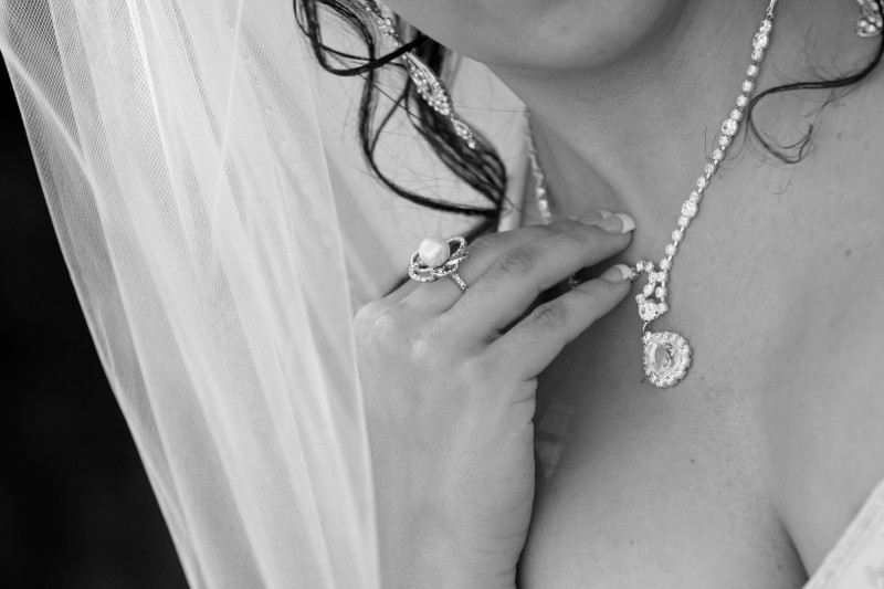 photography of brides wedding jewelry
