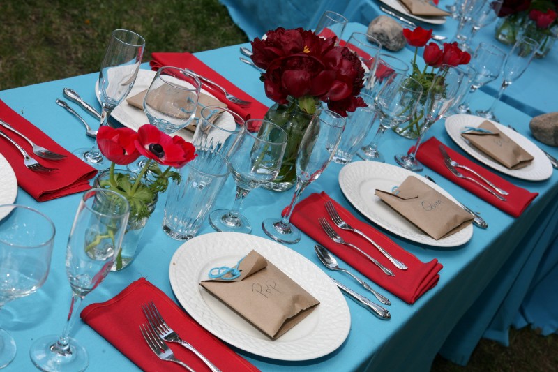 wedding colors : turquoise and red 