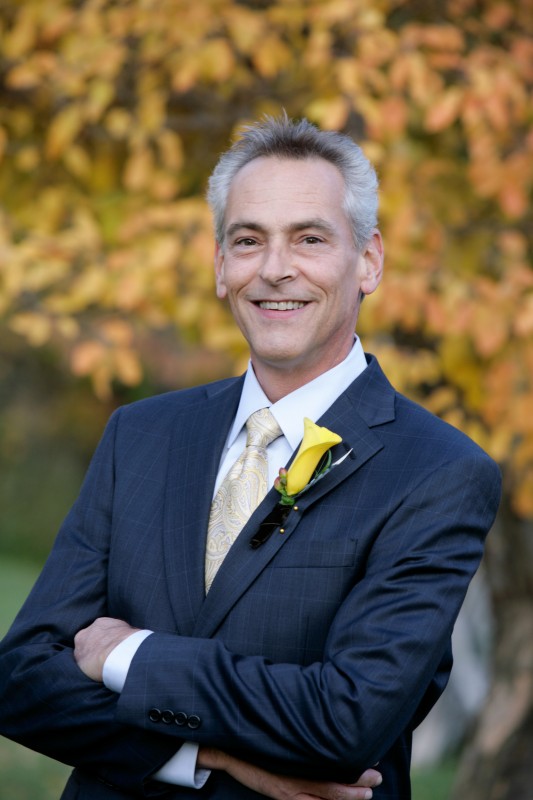 groom with fall colors