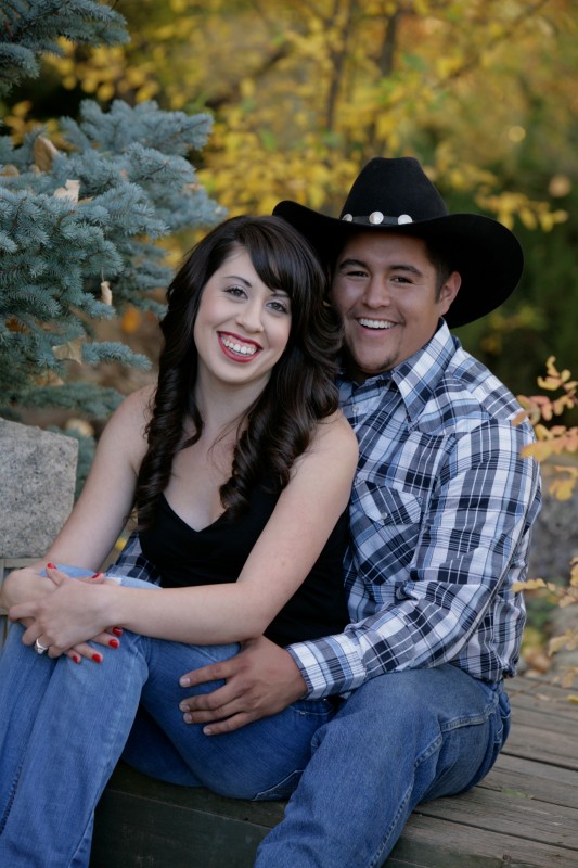 fall leaves engagement photos