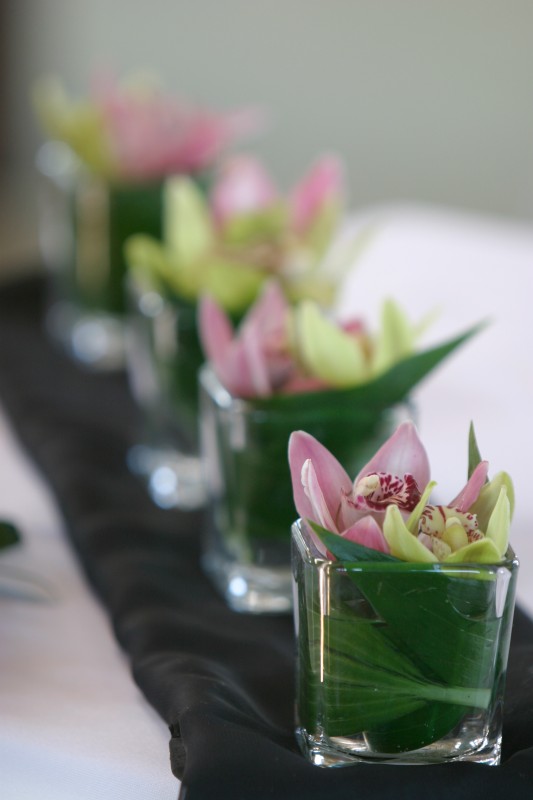 pink and green wedding flowers
