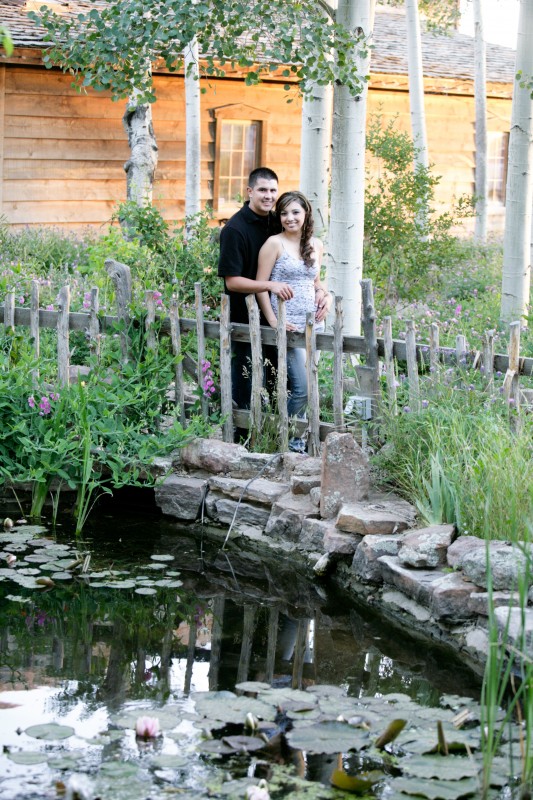 girlfriend and boyfriend senior photos