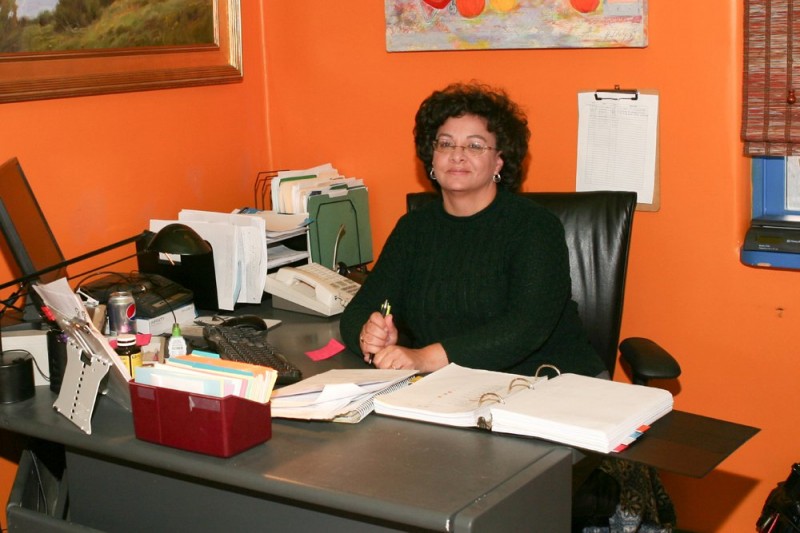 documentary photo of paralegal for custody cases