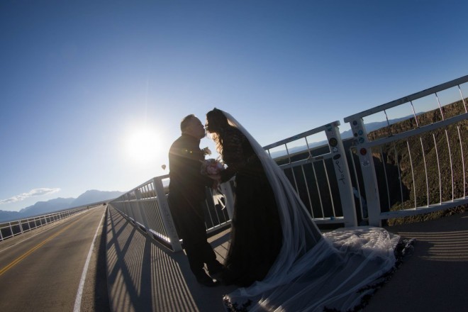 Shirly and Fernando, inspired by Natural Born Killers, were wed at Rio Grande Gorge State Park