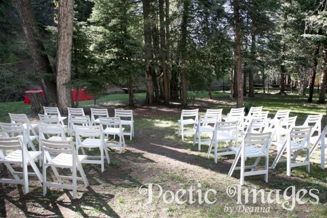 outdoor Red River wedding ceremony