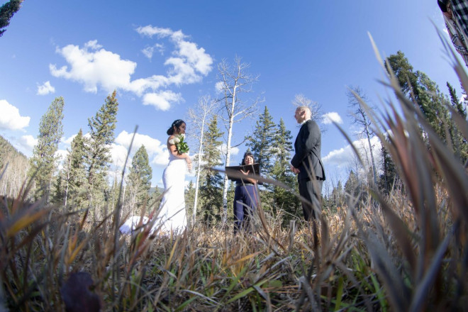 Autumn wedding wtih yellow, red, and green grasses