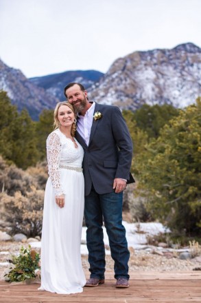 Stunning outdoor February wedding elopement in the mountains north of Taos, NM