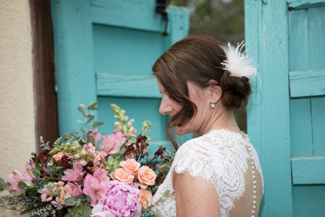 Turquoise doors with hairpiece and bouquet