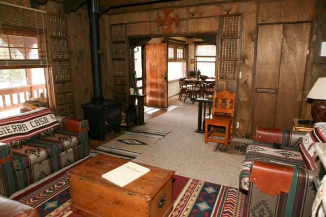 Photography of little cabin in Taos Canyon for rental purposes