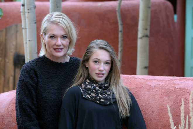 Mother and daughter portraits at El Monte Sagrado resort in Taos, NM