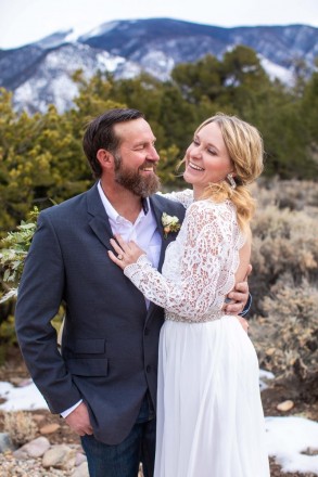 The Sangre de Cristo mountains were a beautiful blue omnipresence during this Questa elopement