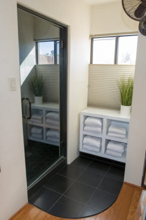 Towel and wet area for bedroom sauna and spa unit, Taos, NM