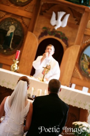 wedding sacrament at ceremony 