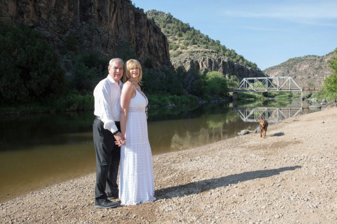 Cyndi and Jorge pose for photos at Rio Grande gorge