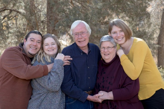 Taos family poses for pictures for Christmas and holiday cards