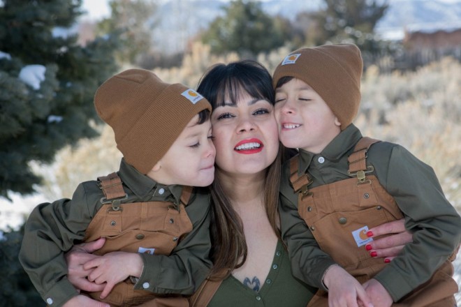 Local Taos family photos of mom and children