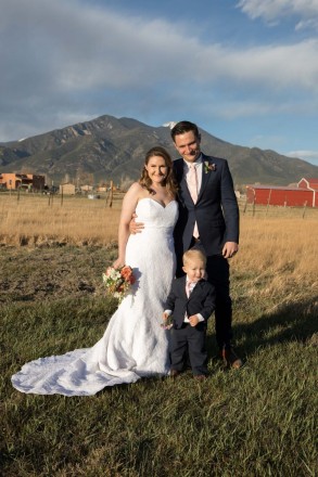 This beautiful New Mexican family lives in Albuquerque and came up to the mountains for their destination wedding