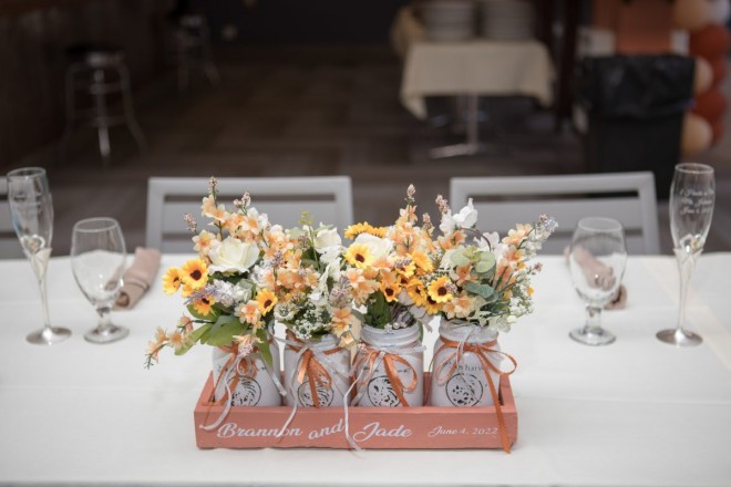 Simple and elegant wedding decor at the Angel Fire reception