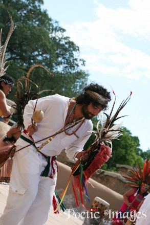 aztec celebration for hispanic tradition